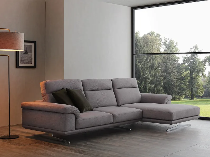 Divano in tessuto con penisola Parigi di Crippa Salotti