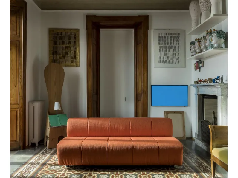 Divano Letto lineare in tessuto Piazzagrande di Campeggi