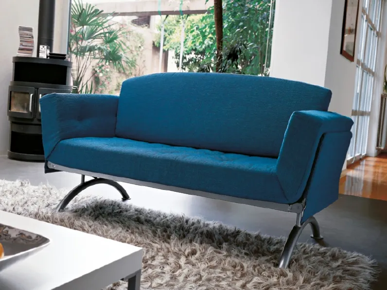 Divano letto Praiano in tessuto imbottito di Rigosalotti