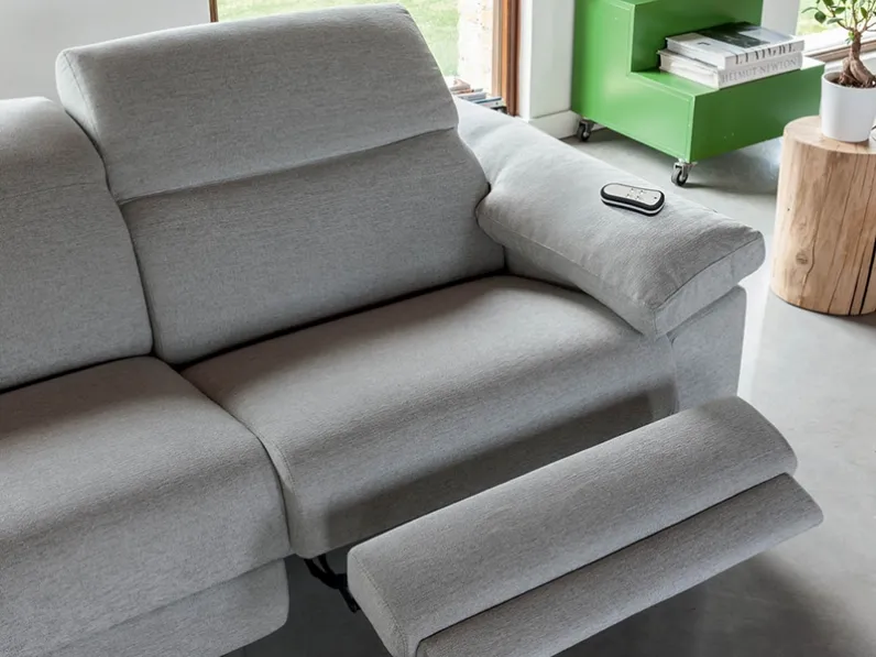 Divano relax lineare in tessuto imbottito Eden di Rigosalotti