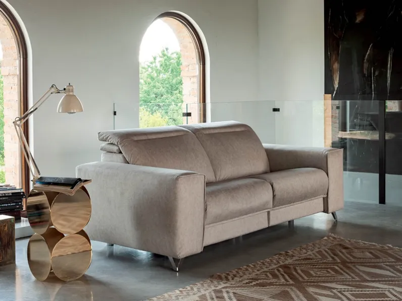 Divano relax lineare in vellutino Majorca di Rigosalotti