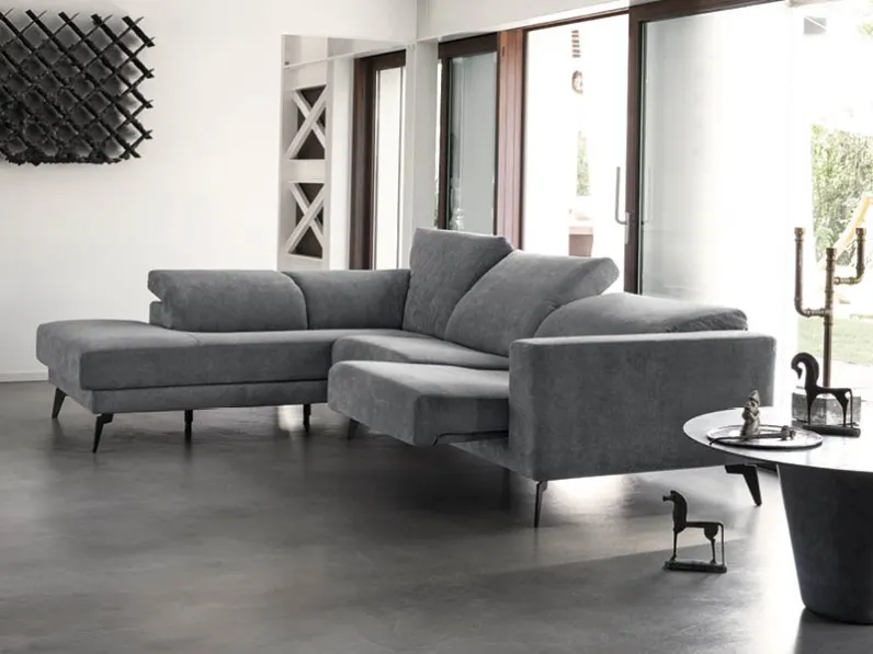 Divano ad angolo Roll-Plaz di Rigosalotti