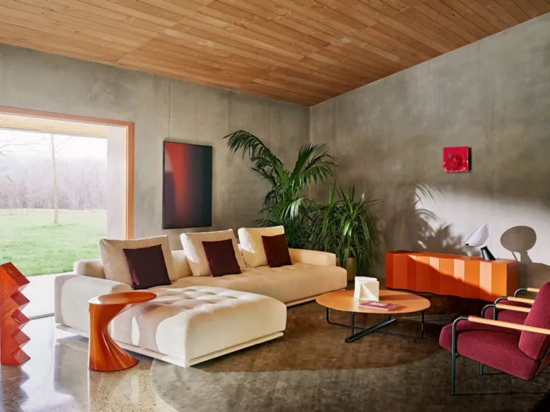 Divano in tessuto con penisola Shiki di Zanotta