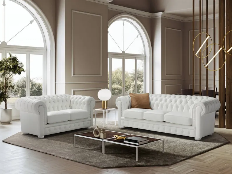 Divano classico lineare in pelle trapuntato Sissy di Tancredi salotti