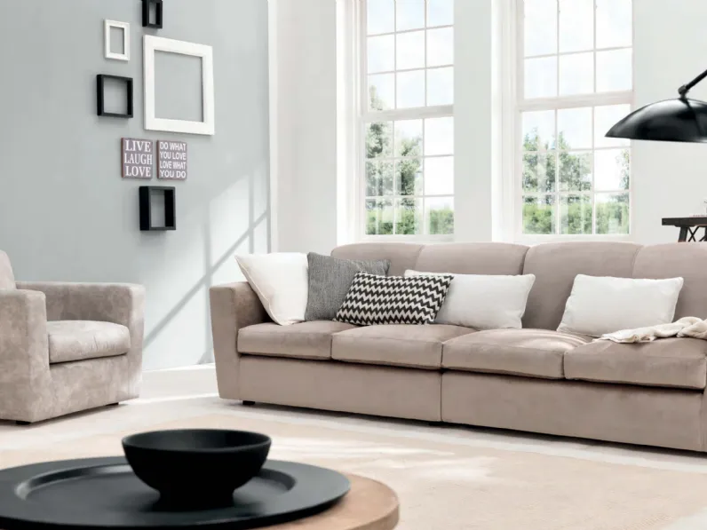 Divano lineare Spago di TreCi Salotti