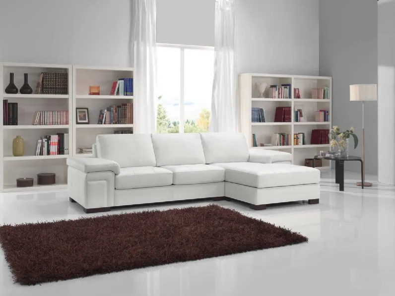 Divano in pelle con penisola Amalfi di Tancredi salotti