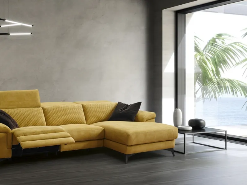 Divano con penisola Infinity di Valmori