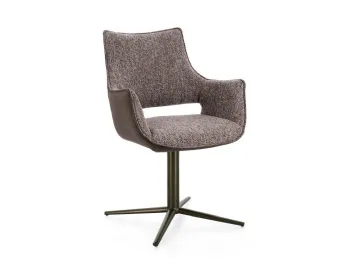 La sedia Adellinde Ebony di Bizzotto è un capolavoro di design contemporaneo che unisce eleganza e c