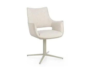 La sedia Adellinde Sand di Bizzotto è un capolavoro di design contemporaneo.
