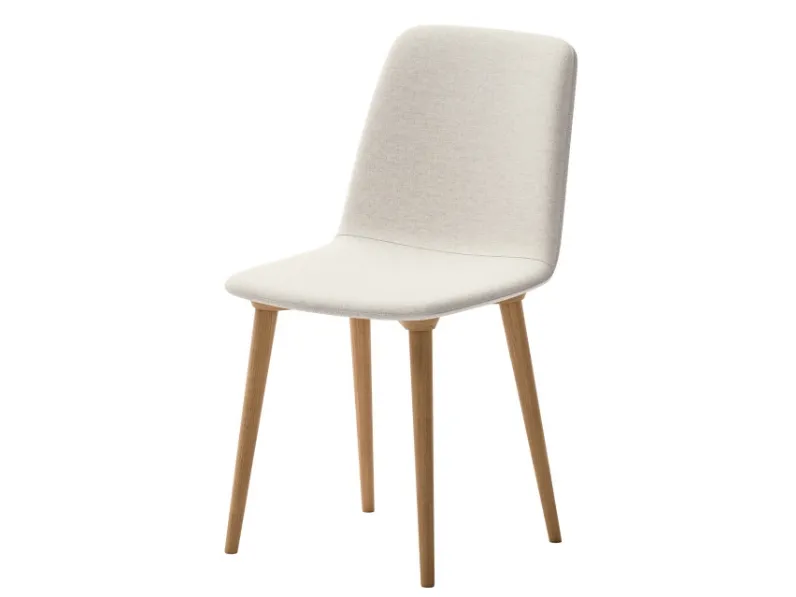 Sedia Alberta in tessuto imbottito con struttura in frassino di Veneta Cucine