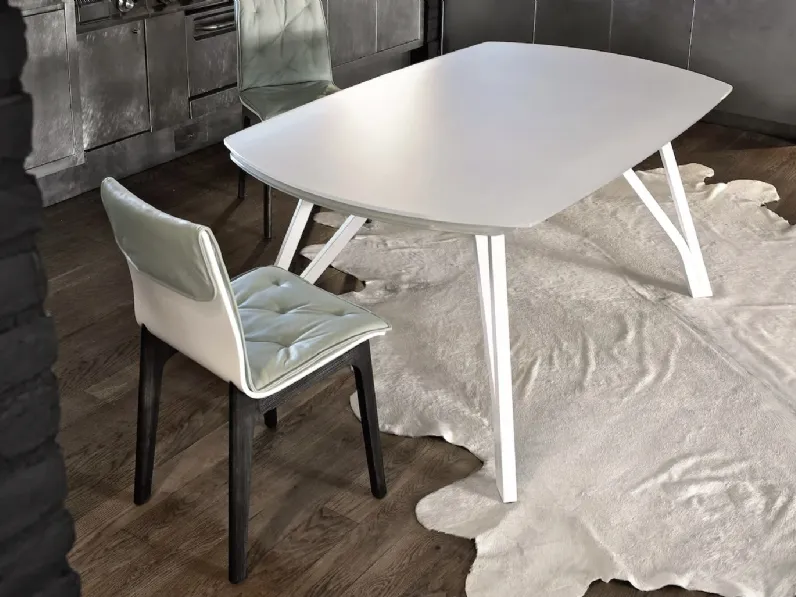 Sedia Alfa in legno massello e laccato di Bontempi