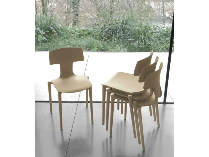 Sedia impilabile Nala di Altacom