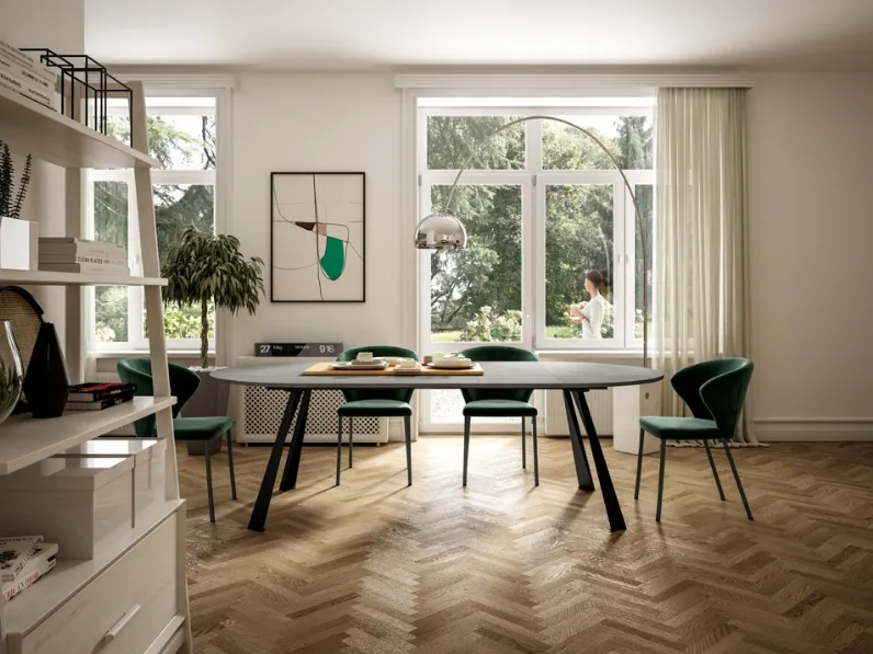 Sedia André in tessuto imbottito con schienale avvolgente di Easyline