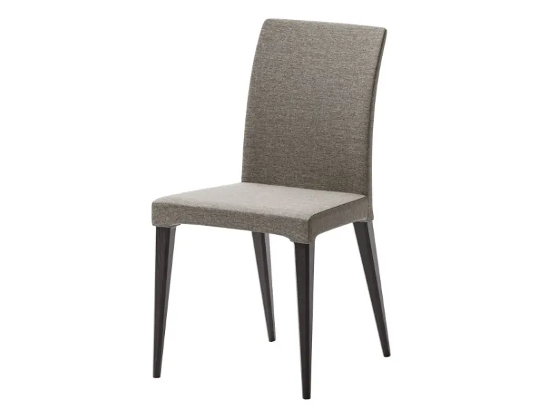 Sedia Anna in tessuto imbottito con struttura in legno di Veneta Cucine