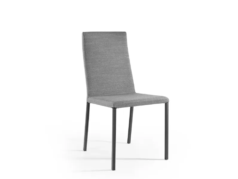 Sedia Ares in tessuto sfoderabile con struttura in acciaio di Julia Arredo Cuoio