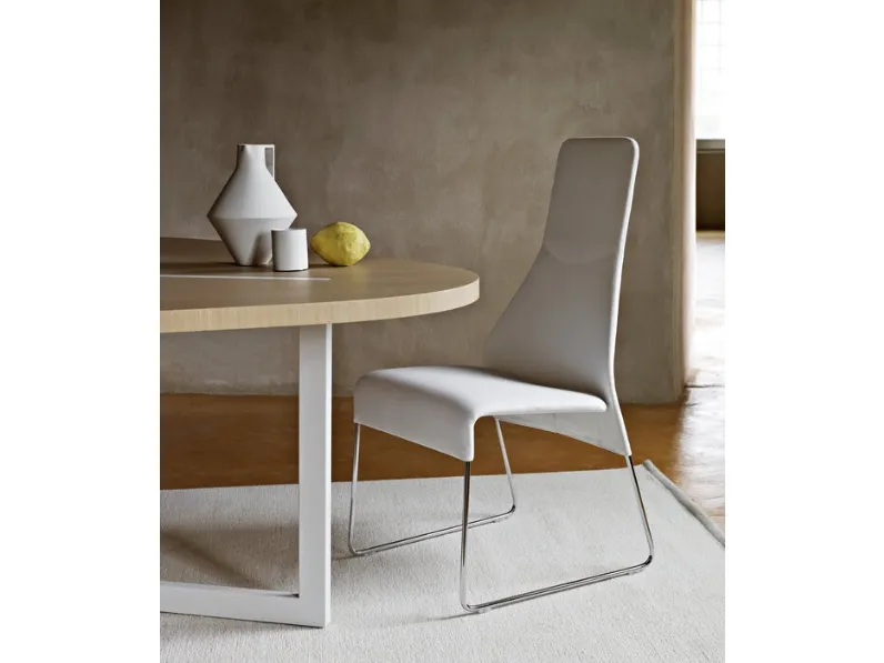 Sedia Lazy '05 con struttura in acciaio rivestita in tessuto di B&B Italia