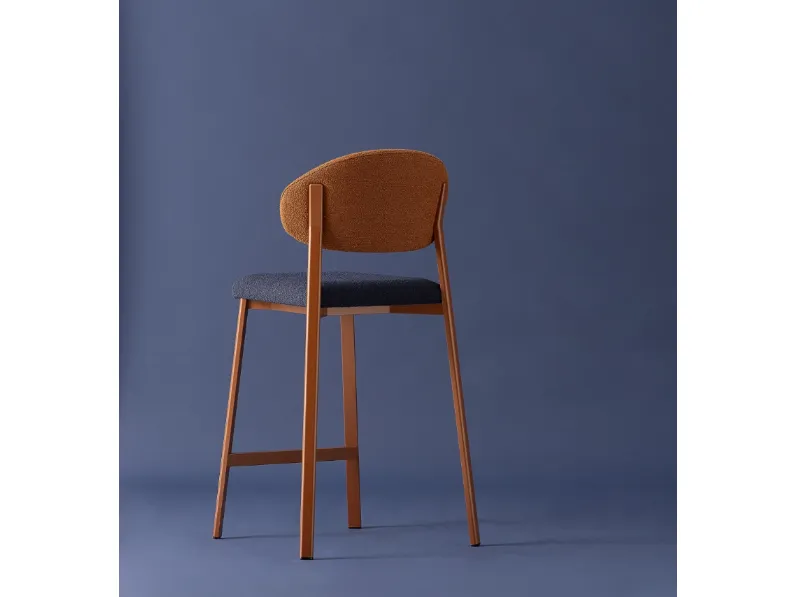 Sgabello Beba Curvy di Pointhouse