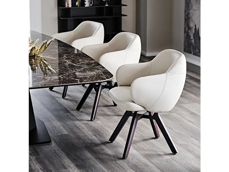 Sedia girevole in pelle Bombè di Cattelan Italia