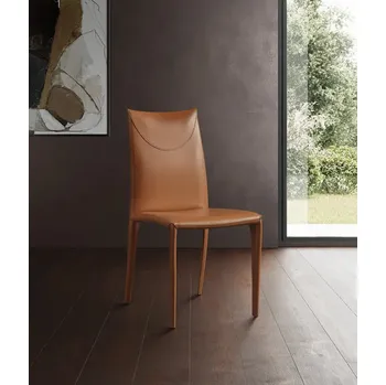Sedia in cuoio Camille di Tafaruci