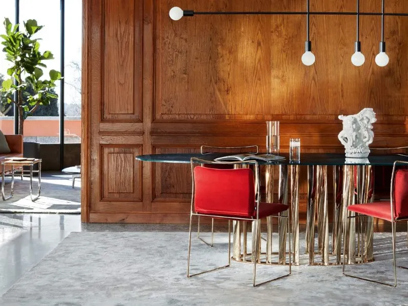 Sedia Tulu in tessuto imbottito di Cassina