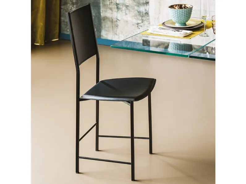 Sedia con struttura in acciaio e seduta in cuoio Alessia di Cattelan Italia