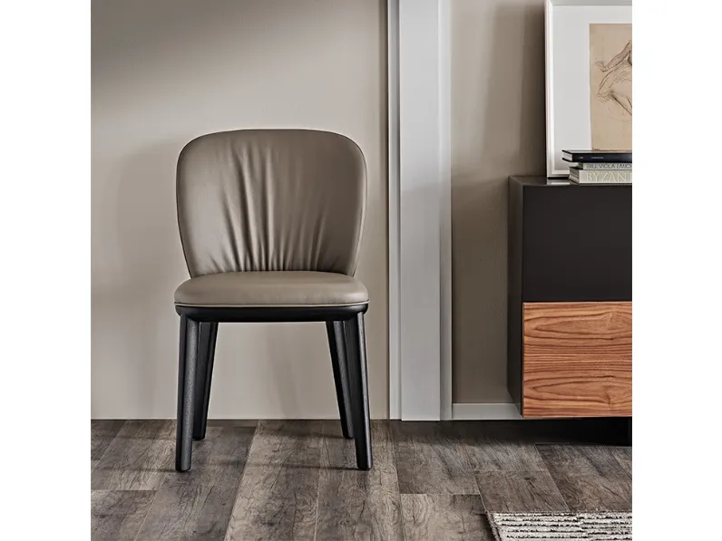 Sedia in legno con rivestimento in pelle Chris di Cattelan Italia