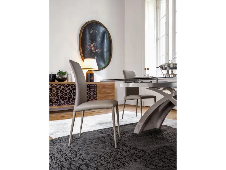 Sedia Charm rivestita in pelle di Tonin Casa