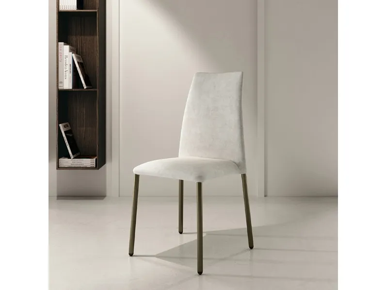 Sedia Cherry rivestita in ecopelle di Ingenia