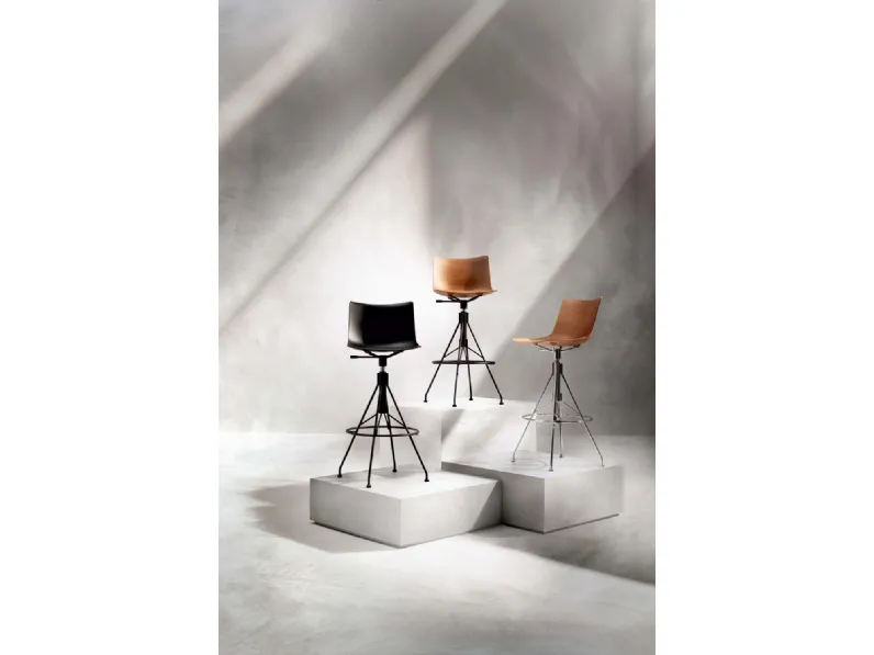 Sgabello CKoya Stool in legno e metallo di Kartell