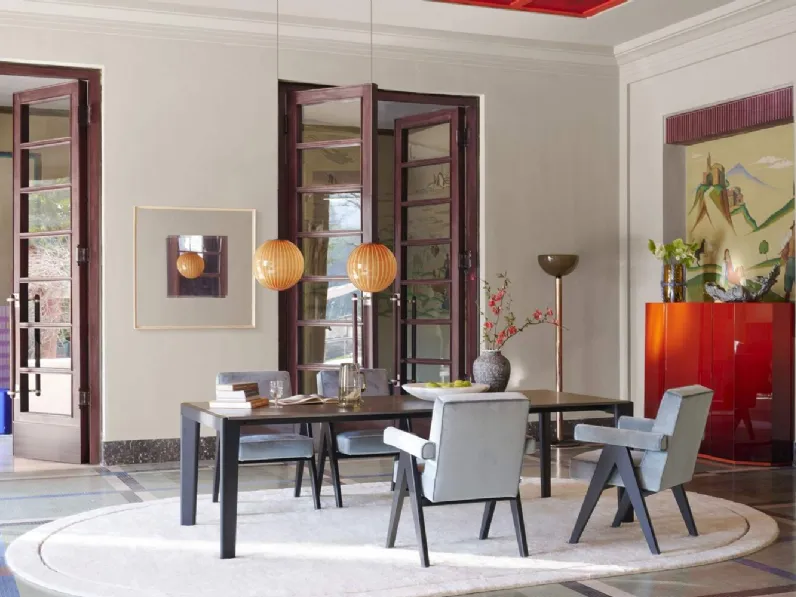 Sedia di design Committee in tessuto imbottito e legno massello di rovere tinto nero di Cassina