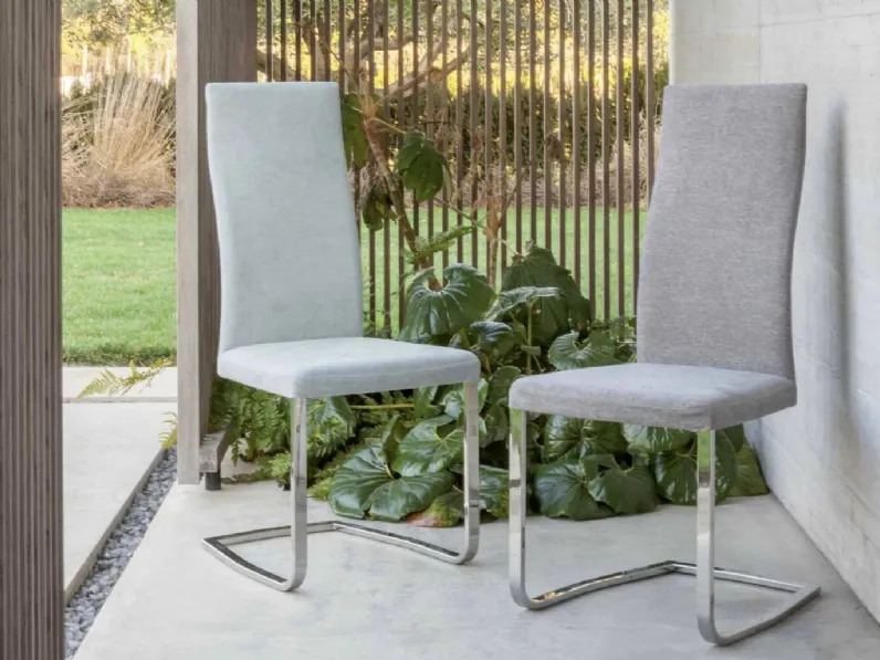 Sedia in tessuto Slim di Compar Italia