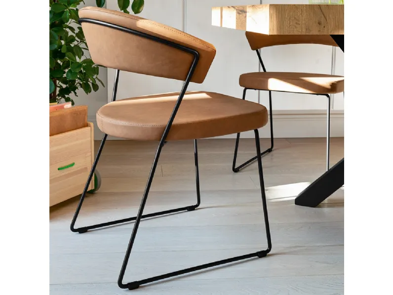 Sedia in ecopelle New York di Connubia