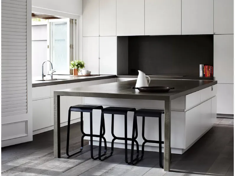 Sgabello Continuum in legno di LaPalma