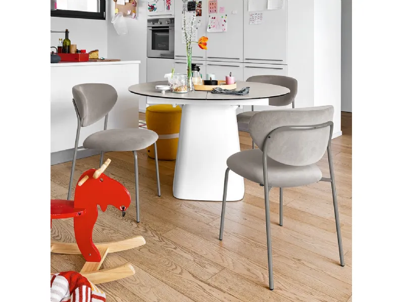 Sedia Cozy in tessuto imbottito di Connubia