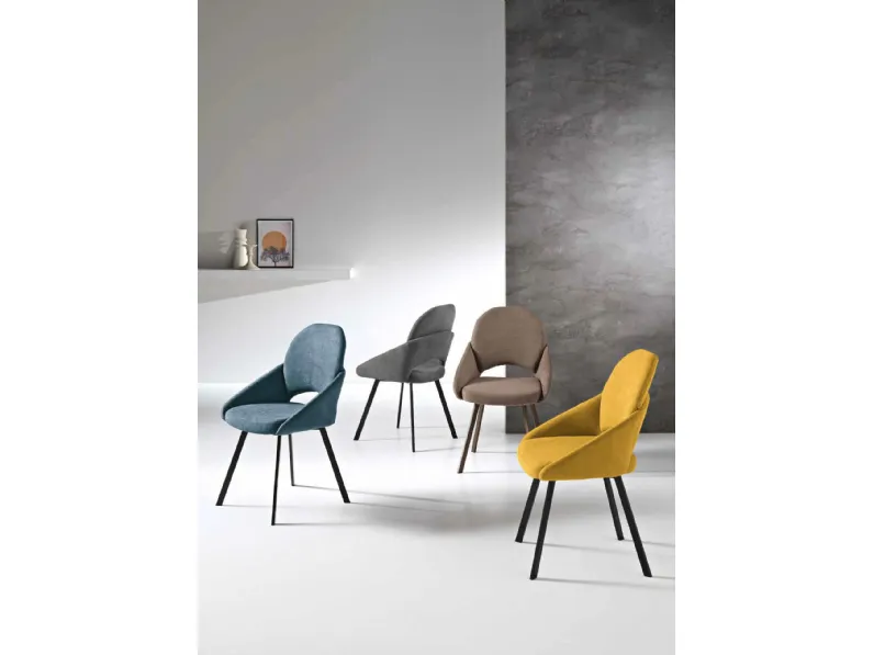 Sedia Dolly in tessuto imbottito di Capodarte