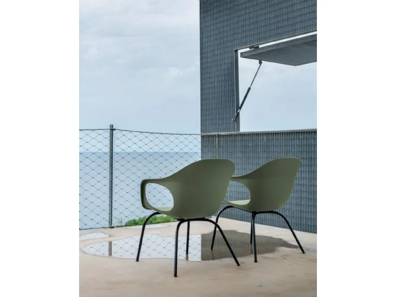 Sedia Elephantino con scocca in plastica riciclata di Kristalia