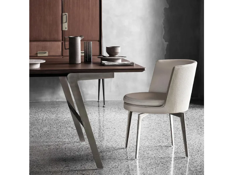 Sedia Feel Good in tessuto con gambe in metallo di Flexform