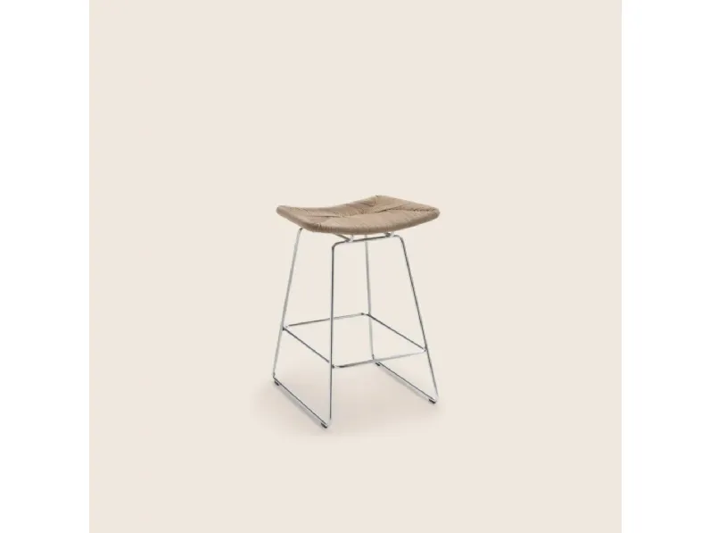 Sgabello Echoes in metallo e paglia di fiume di Flexform