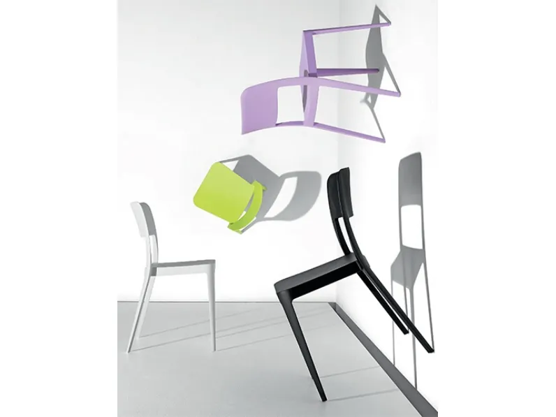 Sedia moderna in polipropilene disponibile in diverse colorazioni Gege di Aeffe
