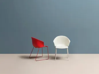 La sedia Grace di Pedrali unisce design elegante e comfort supremo.