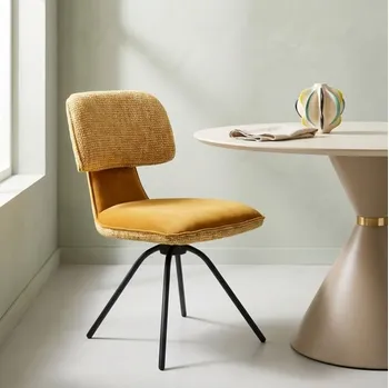 Sedia girevole Helli di Kare Design