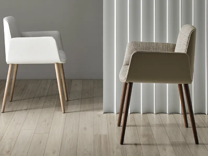 Sedia Hug Fully Upholstered di Punt Mobles