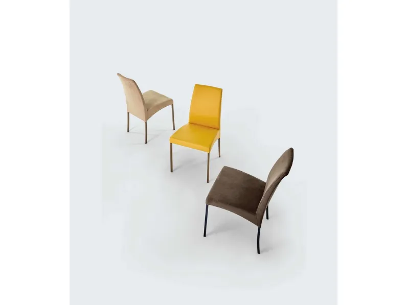 Sedia Elias di Ingenia