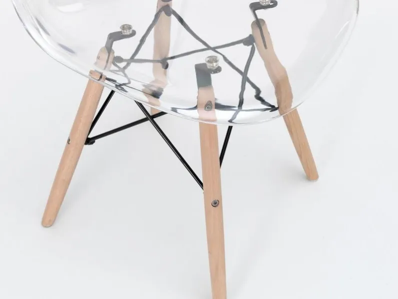 Sedia Isotta in policarbonato trasparente con gambe in legno di Faggio di Stones