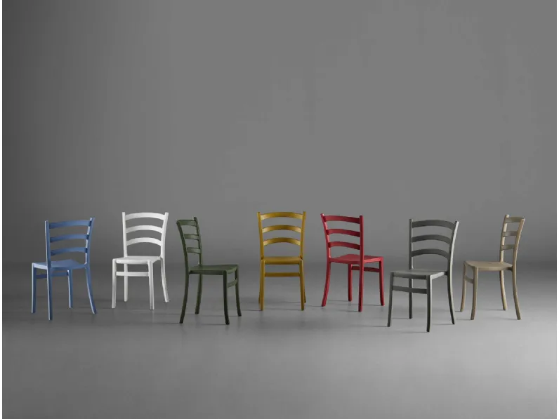 Sedia impilabile Italia150 di Colico