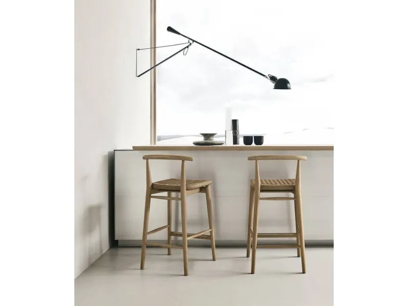 Sgabello in legno con sedile in corda Jens di B&B Italia