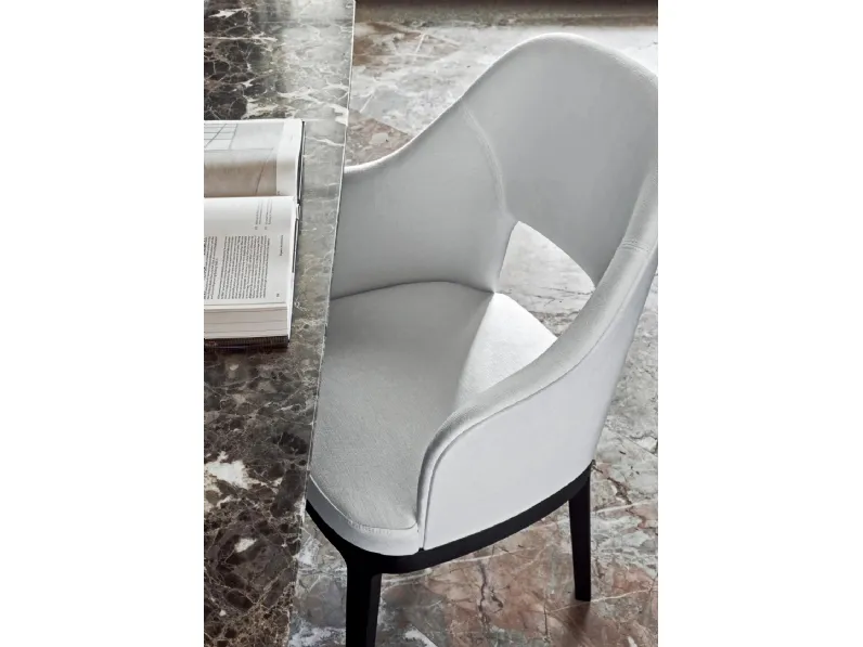 Sedia Judit in tessuto imbottito di Flexform