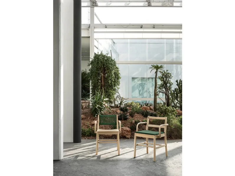 Sedia Julie IN in legno e corda e legno con seduta imbottita di TrabA'