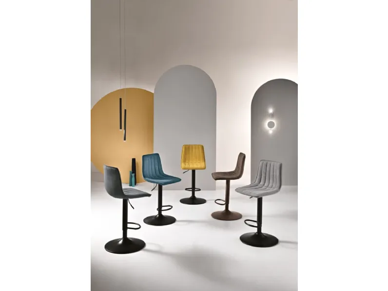 Sgabello Kole di Ikone Casa