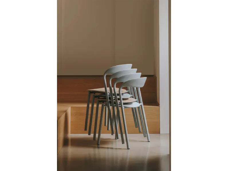 Sedia impilabile Hawi di LaPalma